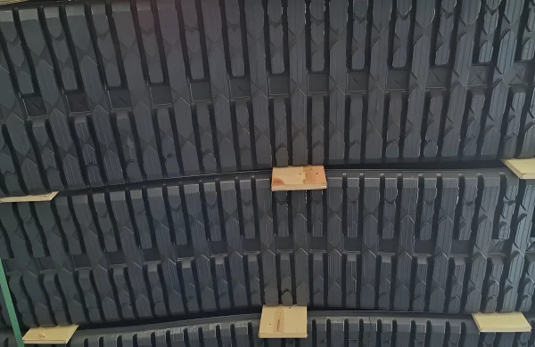 450x100x48 rubber tracks multibar pattern