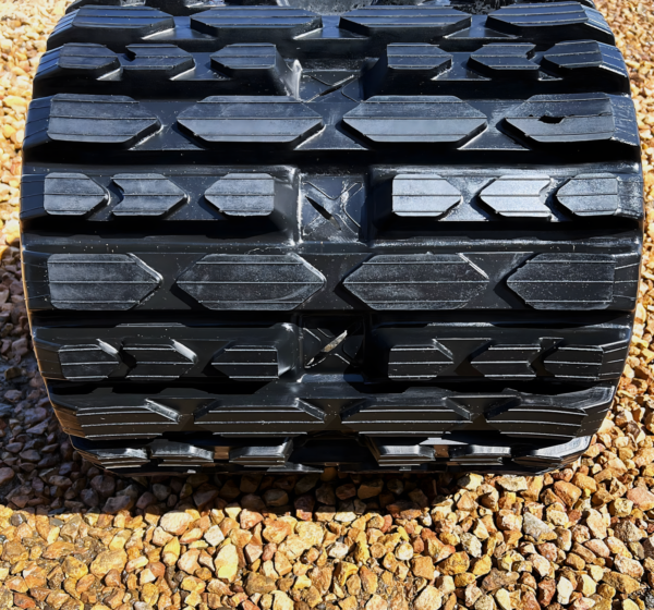 Wacker Neuson ST31 Multi Bar Tread Pattern